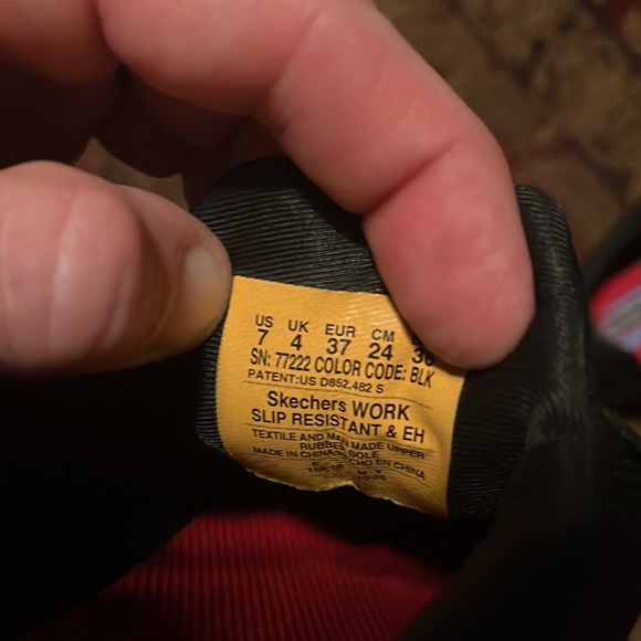 Skechers Relaxed Fit Memory Foam Elastic Lace Sneaker - Picture 7 of 7